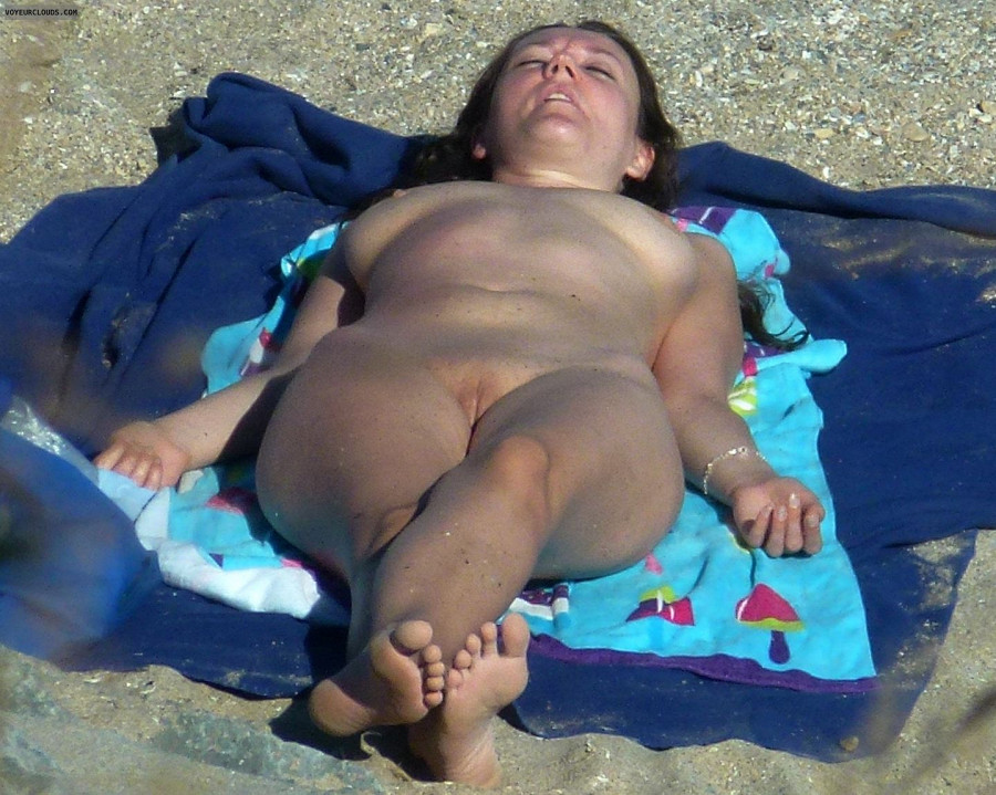 nude beach voyeur, K69